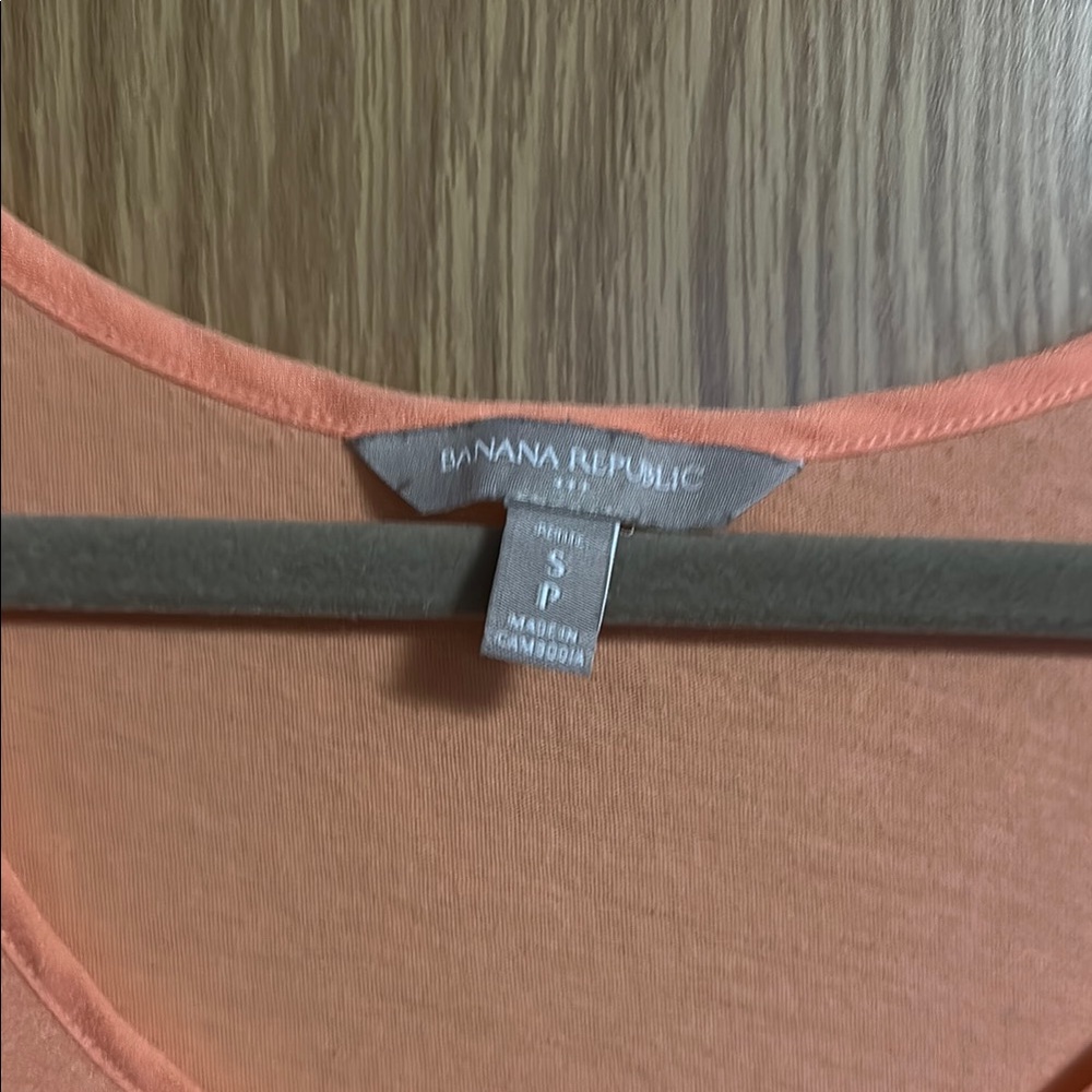 Banana Republic Coral Tank Top